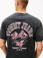 Tommy Jeans outdoors graphic T-shirt in black - Image 4