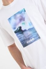 Cotton-jersey T-shirt with printed artwork